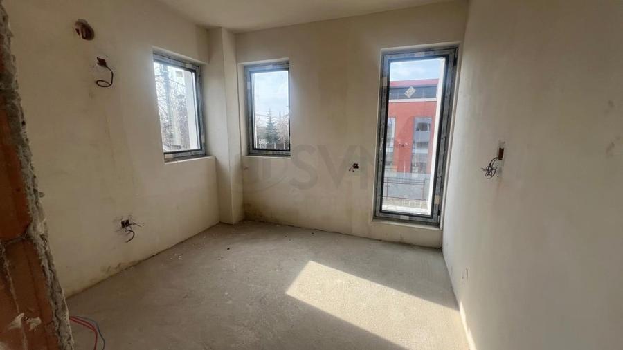 Apartament cu 3 camere decomandat în Bd. Laminorului