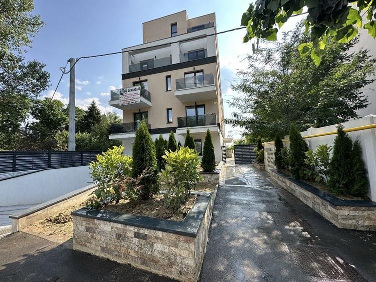 Apartament cu 2 camere decomandat în Băneasa