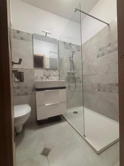 Apartament cu 4 camere decomandat, mobilat în Nicolae Grigorescu