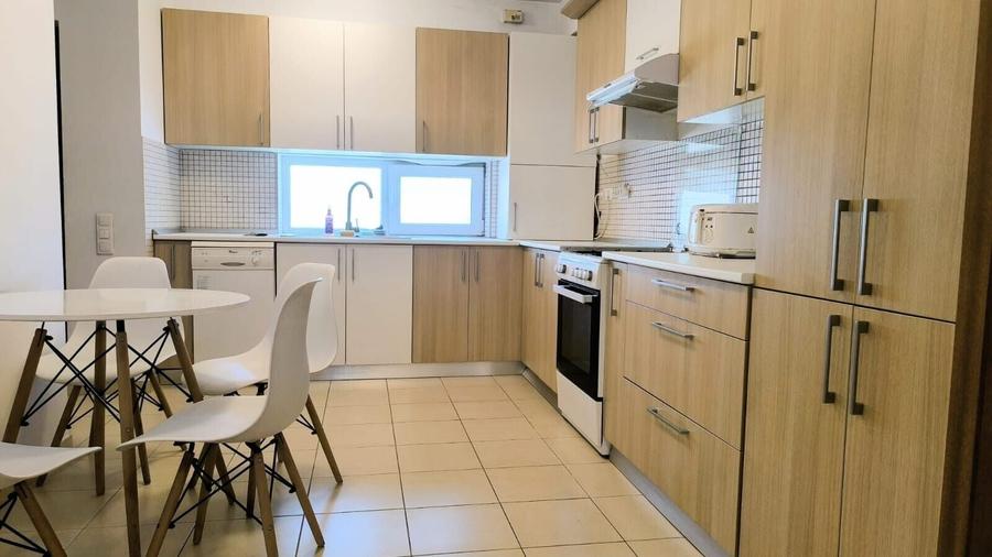 Casă cu 3 camere cu Canalizare în Pipera