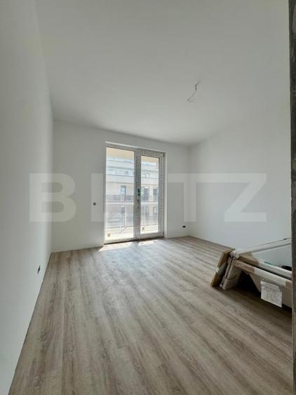 Penthouse cu 3 camere decomandat, mobilat în Florești