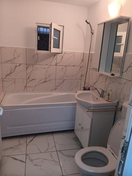 Apartament cu 2 camere decomandat în Buzaului