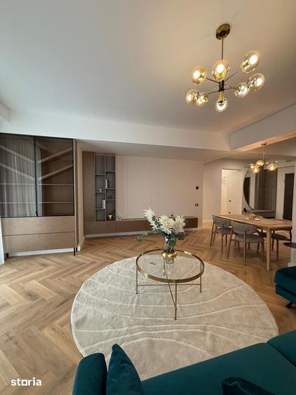 Apartament cu 4 camere în Central