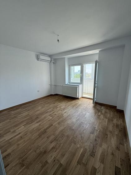 Apartament cu 3 camere în Nerva Traian