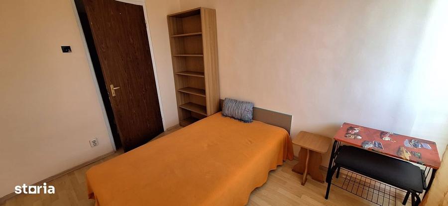 Apartament cu 3 camere, mobilat în Titan