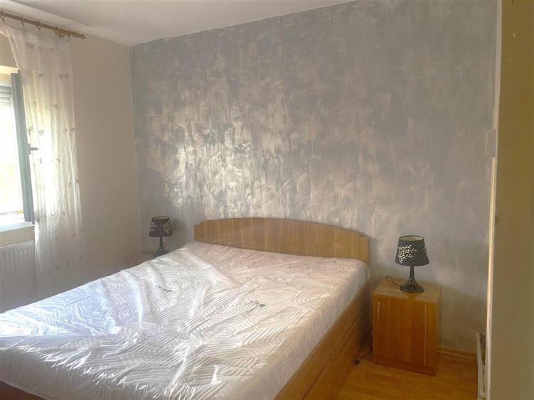 Apartament cu 2 camere decomandat în Apollo