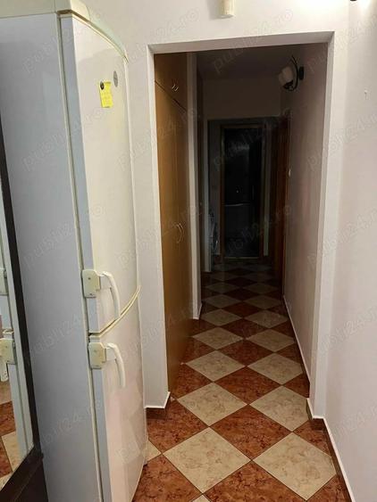Apartament cu 3 camere decomandat în Cug