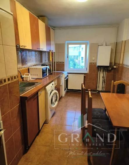 Apartament cu 4 camere decomandat, mobilat în Mănăștur