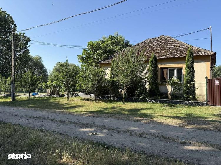 Spațiu comercial, de 8,600 mp, în Șimian