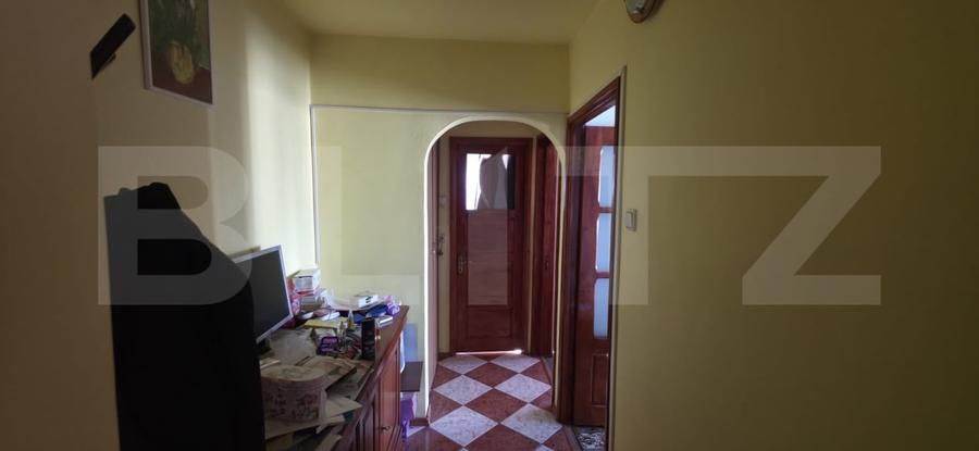 Apartament cu 3 camere decomandat în Mihai Bravu