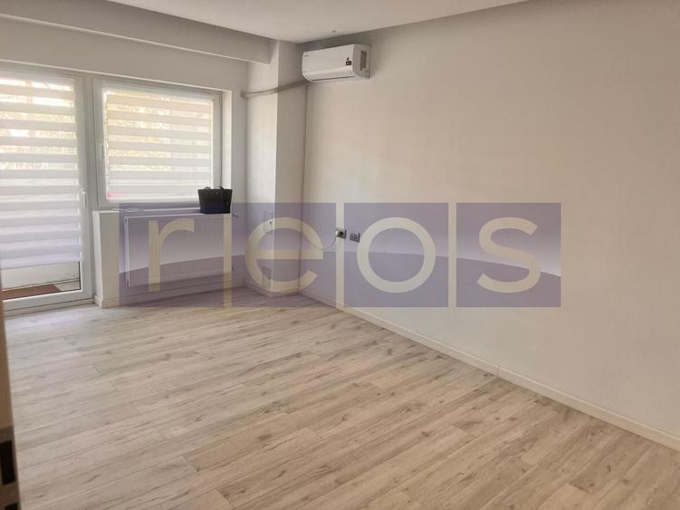 Apartament cu 3 camere decomandat, mobilat în Decebal