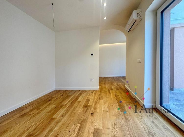 Casă individuală cu 3 camere cu Canalizare în Bartolomeu