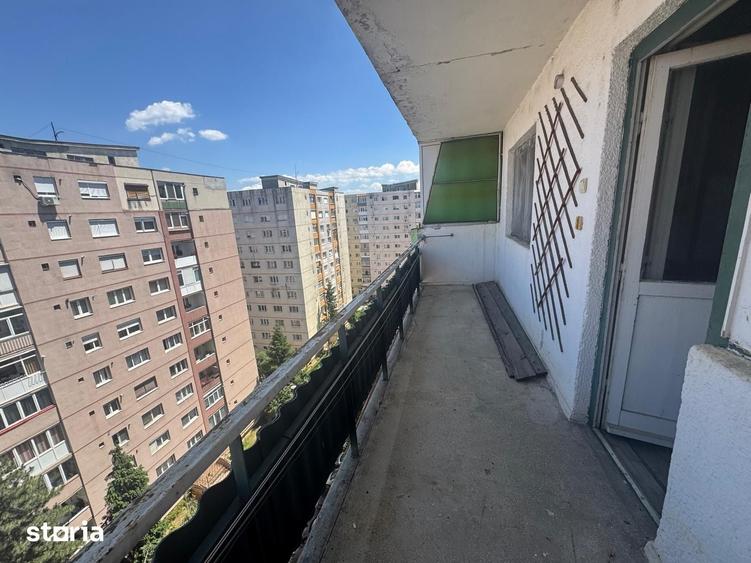 Apartament cu 4 camere în Vasile Aaron