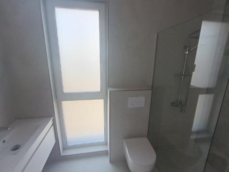 Apartament cu 3 camere în Rediu