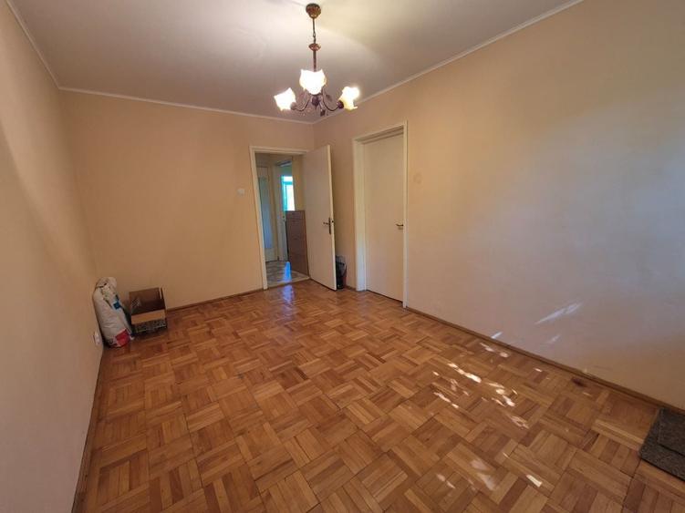 Apartament cu 3 camere circular, mobilat în Berceni