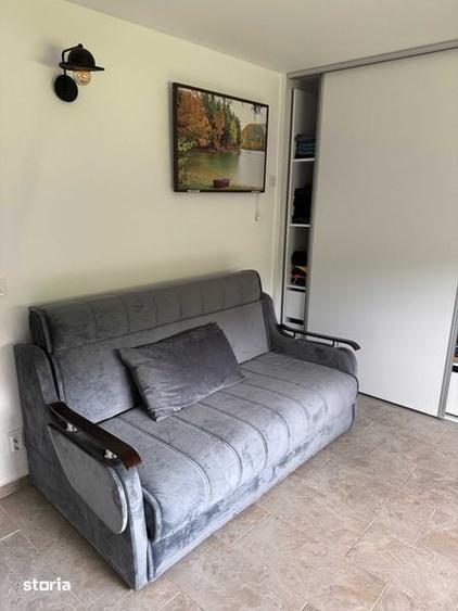 Casă cu 4 camere cu Teren 136 Mp în Vișinești