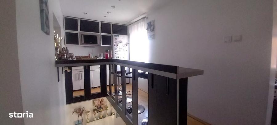 Casă cu 3 camere în Central