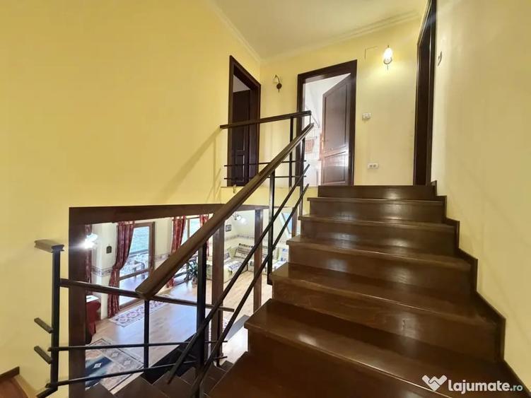 Casă cu 4 camere cu Teren 1050 Mp în Sânmihaiu Român
