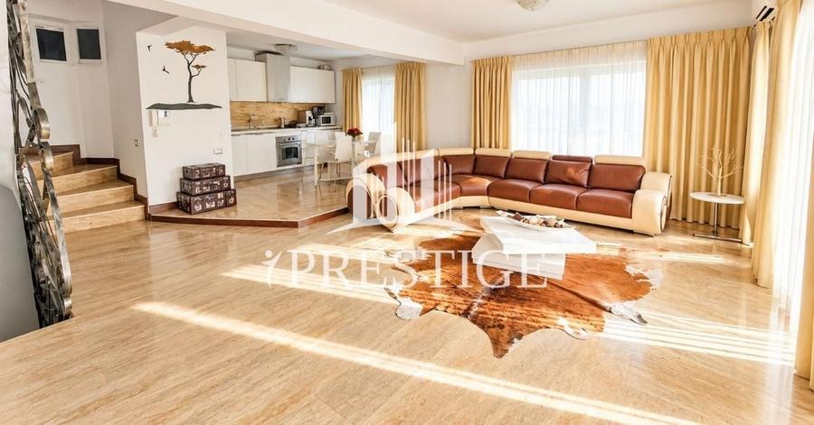 Casă individuală cu 5 camere cu Canalizare în Calea Poplăcii