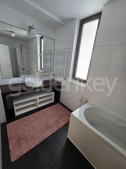 Apartament cu 4 camere decomandat, mobilat în Șoseaua Nordului