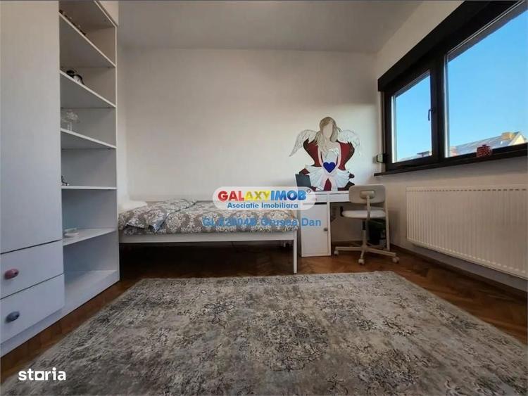 Apartament cu 3 camere, mobilat în Universitate