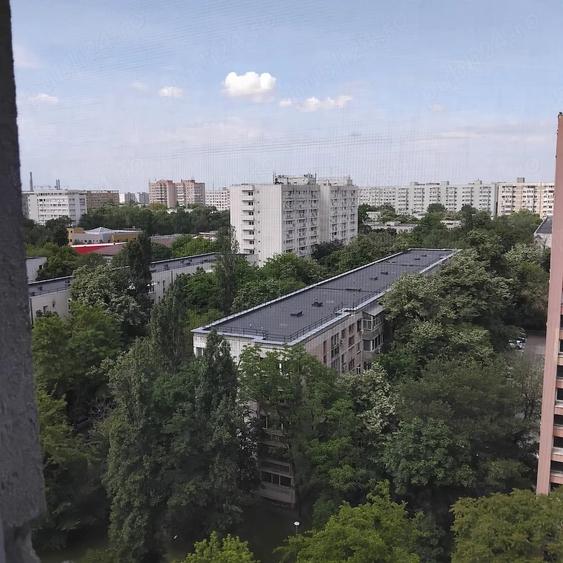 Garsonieră semidecomandată în Titan