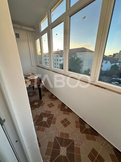 Apartament cu 2 camere nedecomandat, mobilat în Mihai Viteazul
