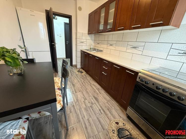 Apartament cu 3 camere în Mioriței