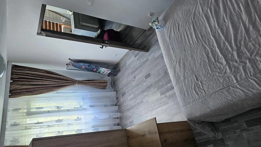 Apartament cu 3 camere semidecomandat în Circumvalațiunii