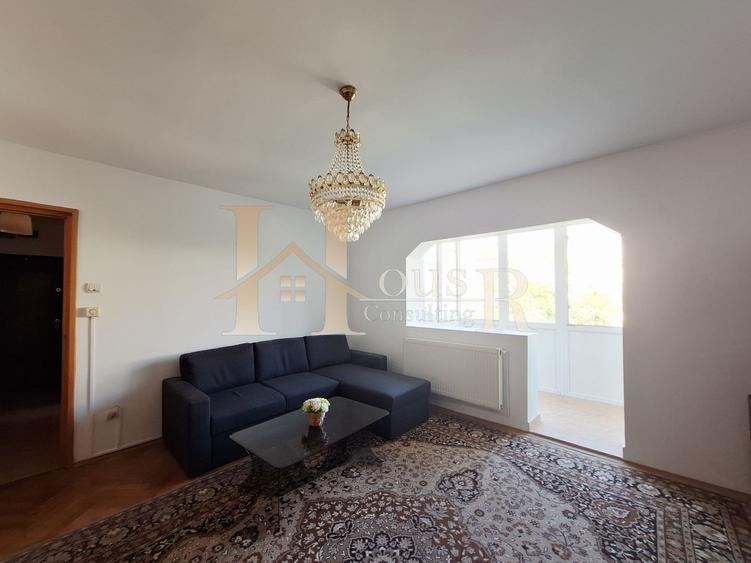 Apartament cu 4 camere decomandat în Girocului