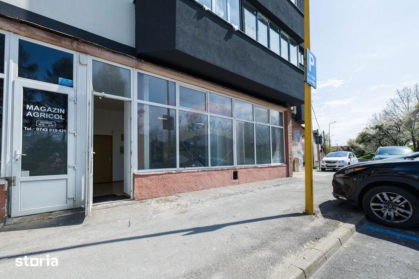 Spațiu comercial, de 38 mp, în Tractorul