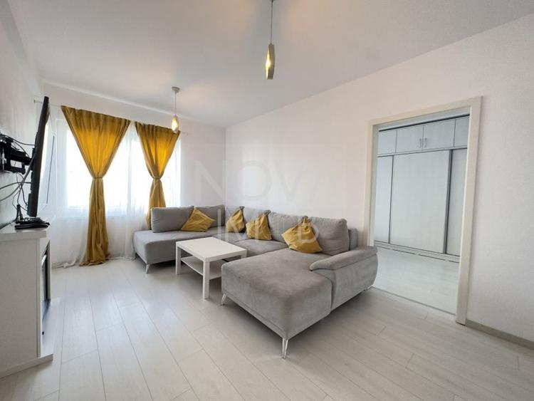 Apartament cu 3 camere semidecomandat, mobilat în Turnișor