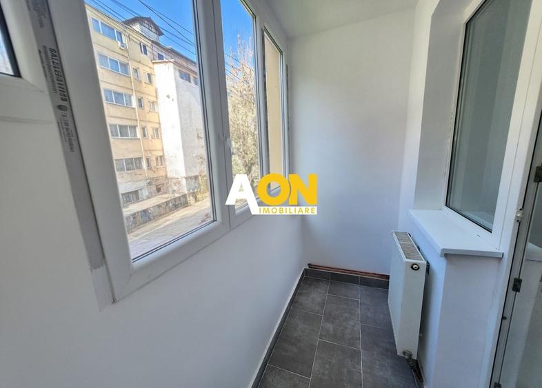 Apartament cu 2 camere decomandat, mobilat în Central