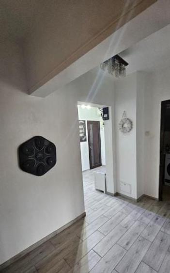 Apartament cu 3 camere decomandat, mobilat în Inel I