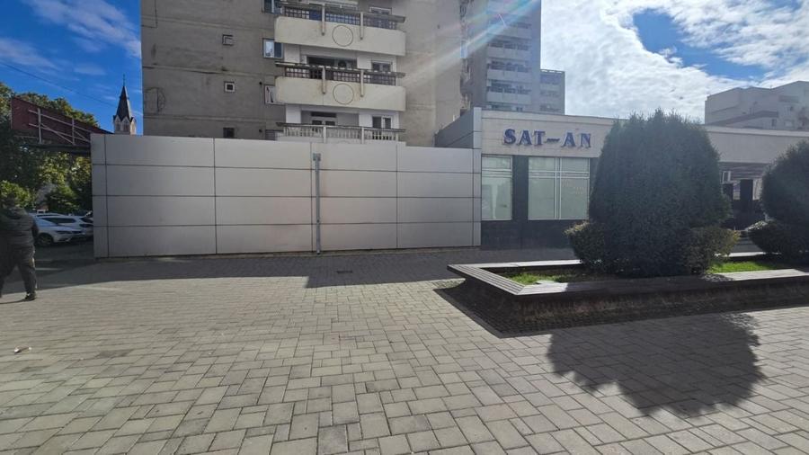 Spațiu comercial, de 370 mp, în Central