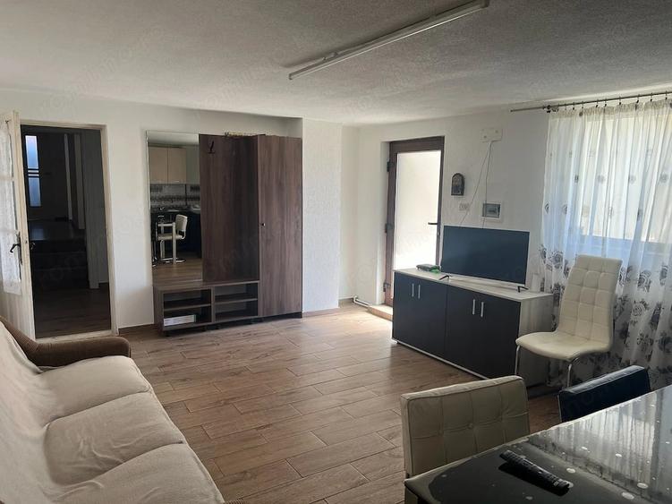 Casă cu Teren 250 Mp în Central