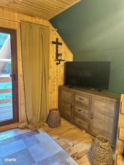 Spațiu comercial, de 160 mp, în Rucăr