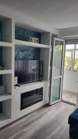 De inchiriat apartament cu 2 camere la Papadie, etaj 3, renovat, 500 E - 1