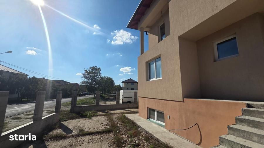 Casă cu 3 camere cu Teren 68 Mp în Central
