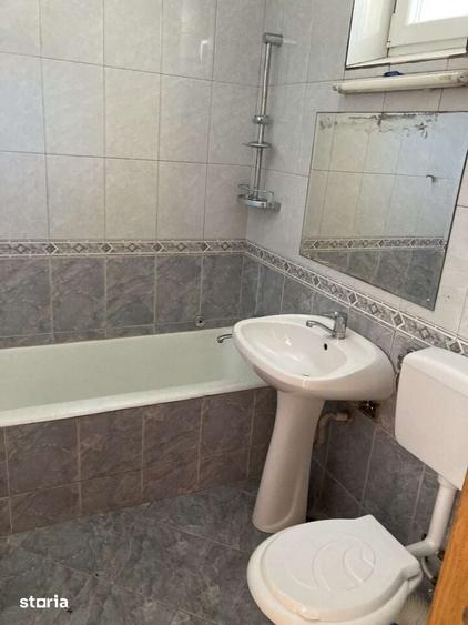 Apartament cu 2 camere semidecomandat în Obor