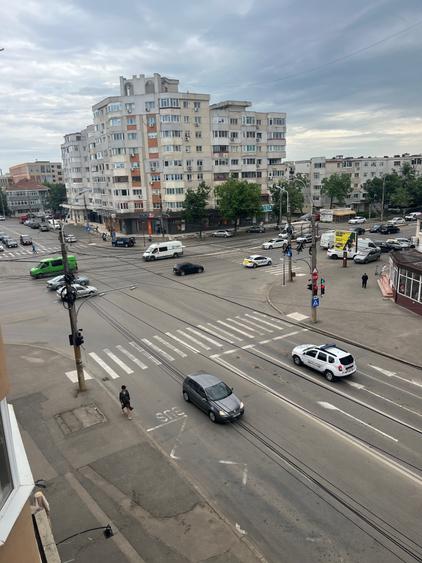 Apartament cu 2 camere decomandat în Exterior Vest