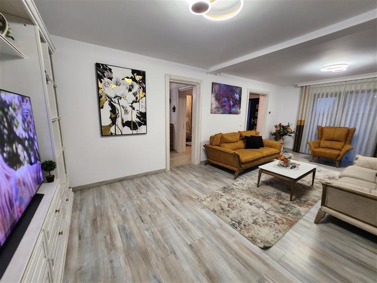 Casă individuală cu 7 camere cu Canalizare în Burdujeni