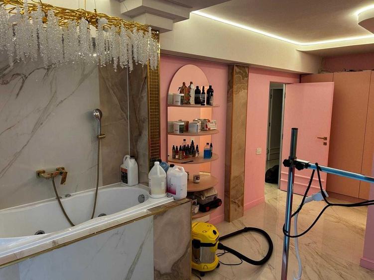 Spațiu comercial, de 81 mp, în Central