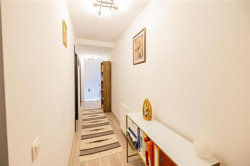 Casă individuală cu 4 camere cu Teren 228 Mp în Bartolomeu