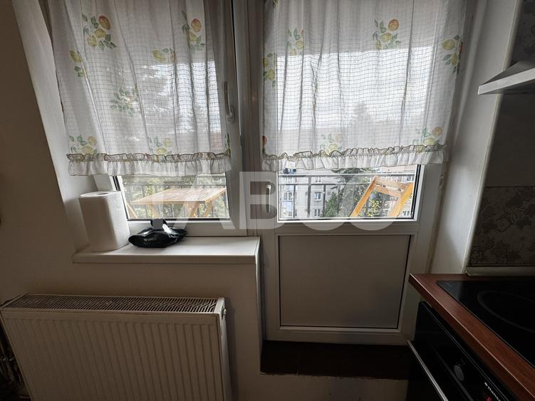 Apartament cu 3 camere decomandat, mobilat în Mihai Viteazul