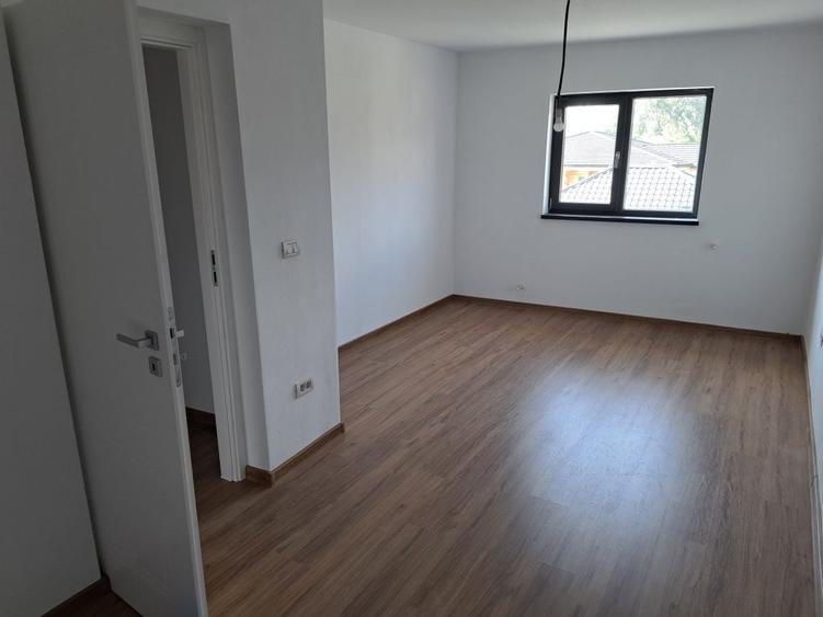 Casă cu 3 camere în Exterior Sud