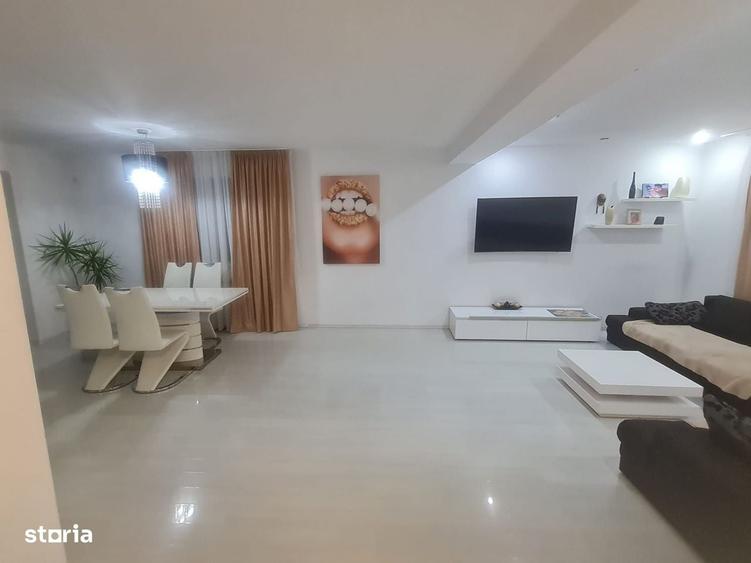 Casă cu 4 camere în Ghiroda