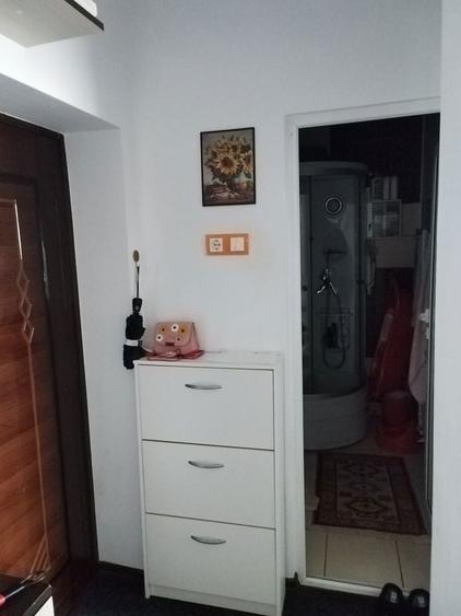 Apartament cu 3 camere decomandat în Olari