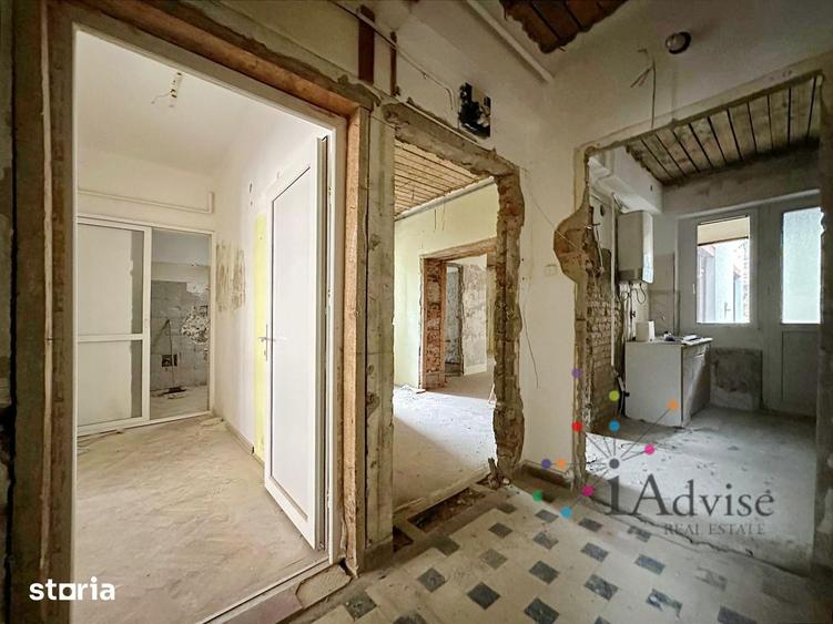 Apartament cu 4 camere în Centrul Istoric