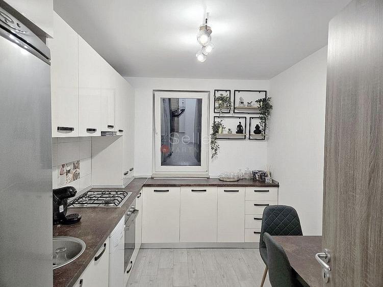 Apartament cu 2 camere decomandat, mobilat în Tractorul